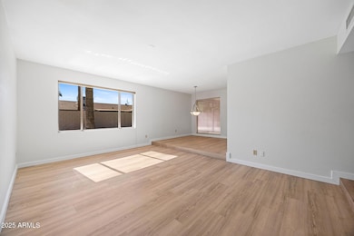 5-web-or-mls-2453-w-pecos-ave