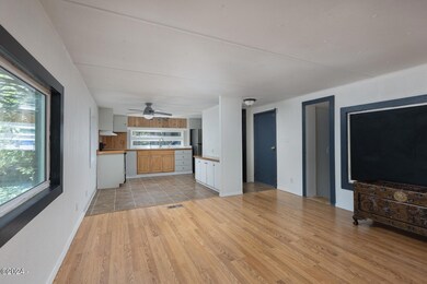 6310NHwy101Unit25-04