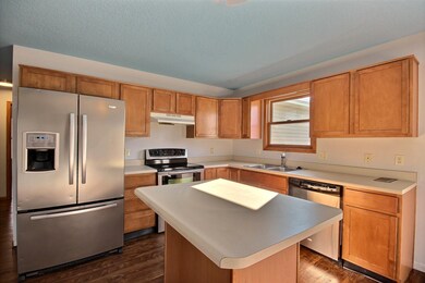 9610 Acacia Passage, Fort Wayne, IN 46835 - photo 7