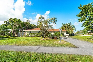 002-705LaurelDrive-WestPalmBeach-FL-smal