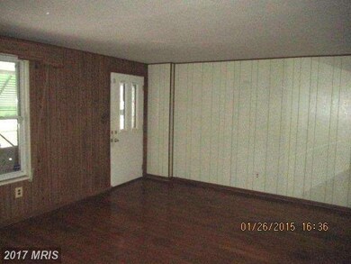 1050 Middleborough Rd, Essex, MD 21221 - photo 4