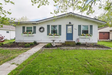 1410 W South St, Bluffton, IN 46714 - photo 2