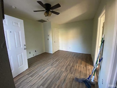 1609 S Gharkey St, Muncie, IN 47302 - photo 2