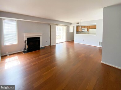 4525 28th Rd S unit D, Arlington, VA 22206 - photo 5