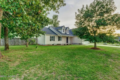 401 Austin Ct Richlands NC-large-002-029