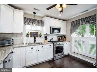 522 Hydrangea Dr, Mount Laurel, NJ 08054 - photo 4