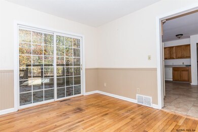 9 Birchtree Ln, Ballston Spa, NY 12020 - photo 4