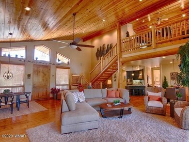 006_Living Room