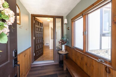 604 Iona Ln, Saint Paul, MN 55113 - photo 3