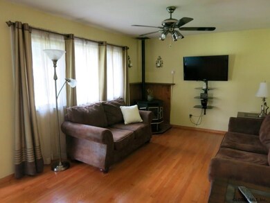 520 Walton Place, Schenectady, NY 12302 - photo 4