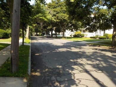 67 Payson Rd unit 1, Belmont, MA 02478 - photo 4