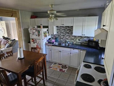 2416 S 16th kitchen
