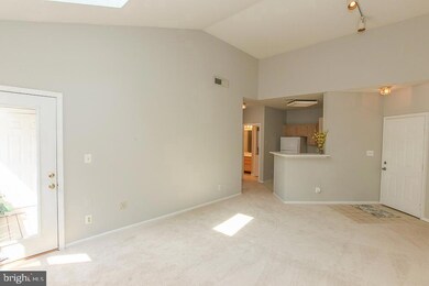 14322 Climbing Rose Way unit 304, Centreville, VA 20121 - photo 4