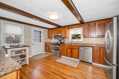 38 Hamilton Ave, Billerica, MA 01821 - photo 7