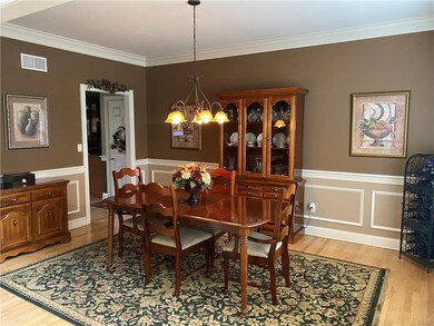 6055 Palomino Dr, Allentown, PA 18106 - photo 2