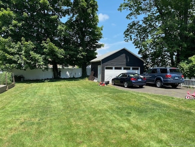 35 Stillwold Dr, Wethersfield, CT 06109 - photo 2