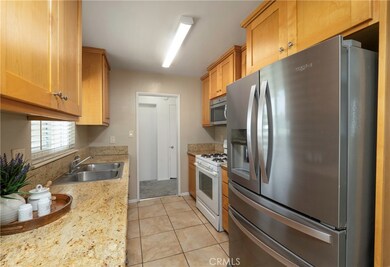 8653 Larkin Ct, Riverside, CA 92504 - photo 5