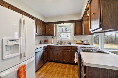 268 Huse Rd, Manchester, NH 03103 - photo 5