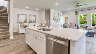 5667 Clarity St, Milton, FL 32570 - photo 7