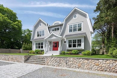 4 Leslie St, Falmouth, MA 2543 - photo 2