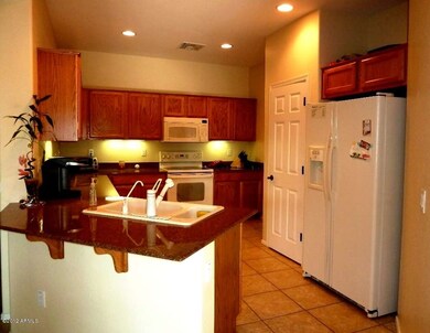 EXQUISITE KITCHEN