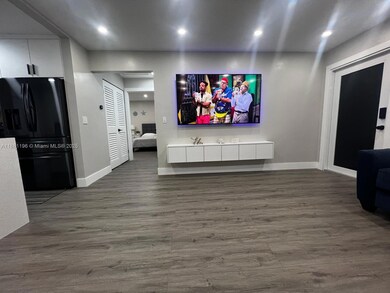 222 SW 8th St unit A, Dania, FL 33004 - photo 5