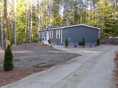34 Riverwood Cir unit 11, Effingham, NH 03882 - photo 2