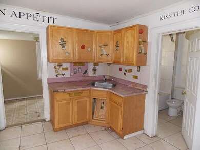 135 Anelve Ave, Neptune, NJ 07753 - photo 6