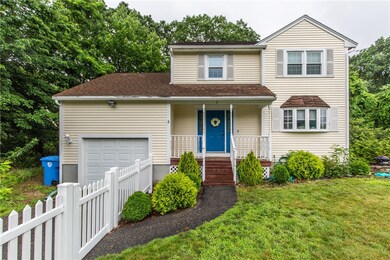 2 Crestwood Ln, Lincoln, RI 02865 - photo 2