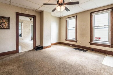 410 Kossuth St 09