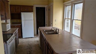 17 E Central Ave, Portland, NY 14716 - photo 7