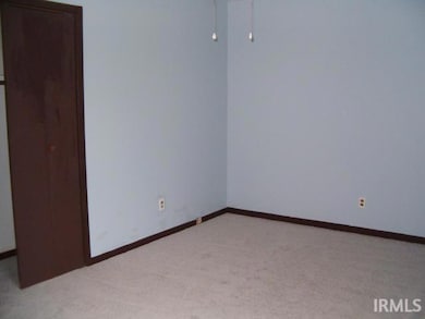 210 E Alabama St, Andrews, IN 46702 - photo 3