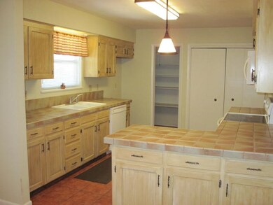 741 E Country Club Dr, Silver City, NM 88061 - photo 5