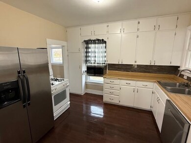 743 11th St, Beloit, WI 53511 - photo 4