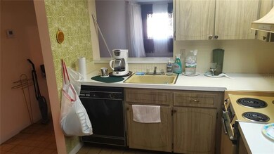 2207 Belleair Rd unit B10, Clearwater, FL 33764 - photo 4