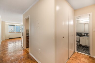 9 Hawthorne Place unit 14K, Boston, MA 02114 - photo 4