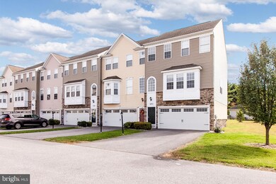 10301 Lantern Ln, Hagerstown, MD 21740 - photo 3