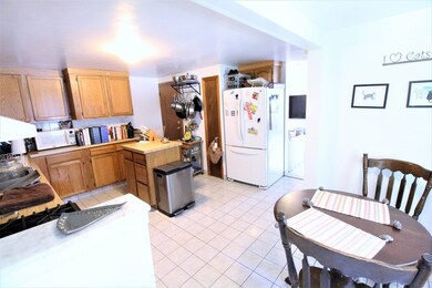 116 Massasoit St unit 1, Waltham, MA 02453 - photo 2