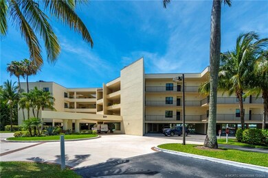 221 NE Plantation Rd unit 407, Stuart, FL 34996 - photo 4
