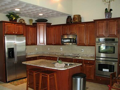 Kitchen. GRANITE ISLAND