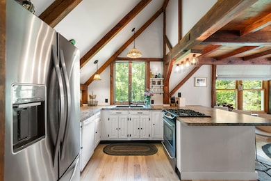 822 South St, Brattleboro, VT 05301 - photo 3