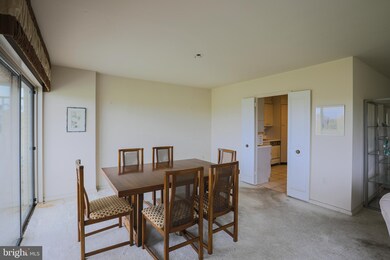 Park Towers West unit 607, Baltimore, MD 21215 - photo 5