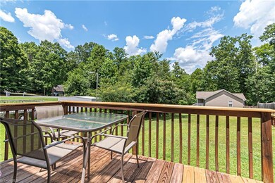 513 Kelly Cir, Asheboro, NC 27203 - photo 4