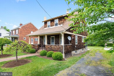 142 Virginia St, Strasburg, VA 22657 - photo 3