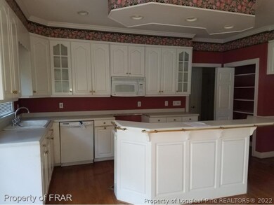 528 Harlow Dr, Fayetteville, NC 28314 - photo 7