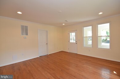 503 Capitol Heights Blvd, Capitol Heights, MD 20743 - photo 5