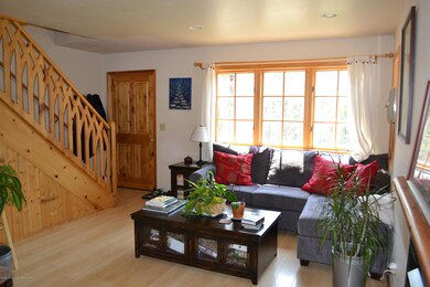 Entry to living room