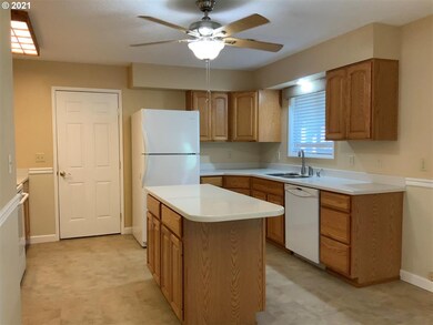 3123 Southside Rd, Sutherlin, OR 97479 - photo 4