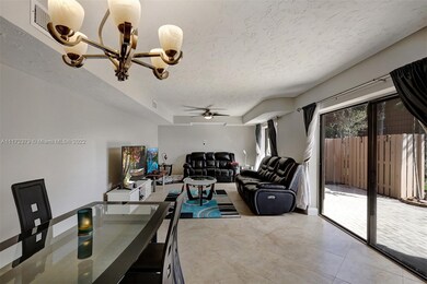 1532 W Harmony Lake Cir, Davie, FL 33324 - photo 3