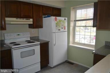 8233 Styers Ct, Laurel, MD 20723 - photo 4